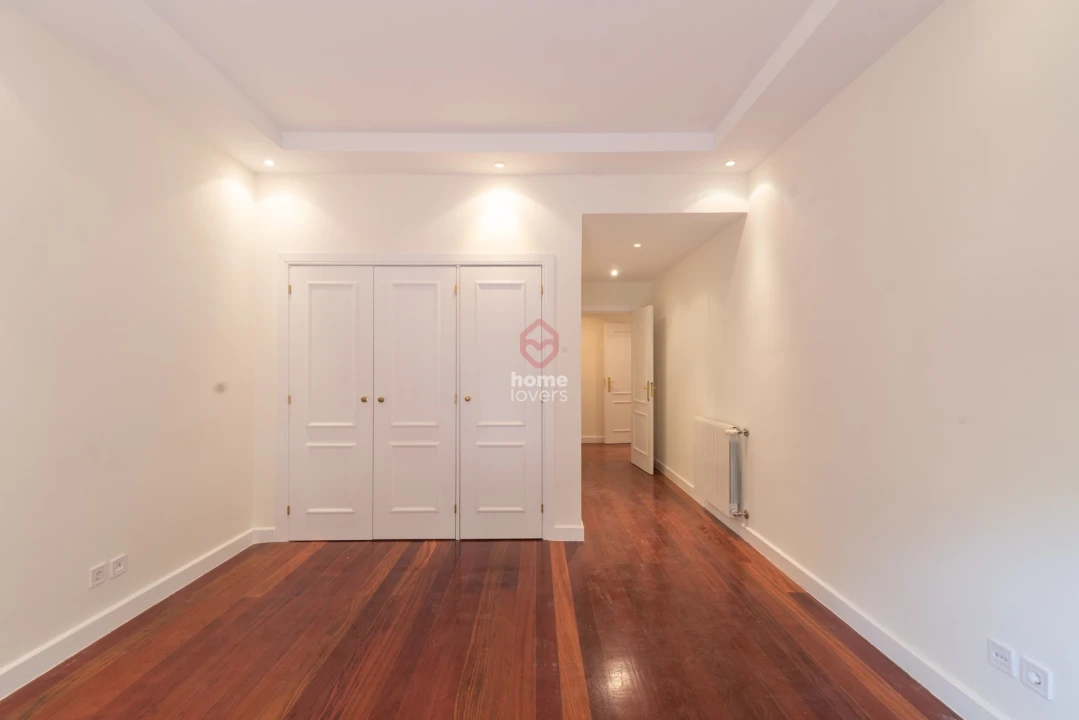 Apartamento T5 para Venda em Cascais e Estoril Foto 14