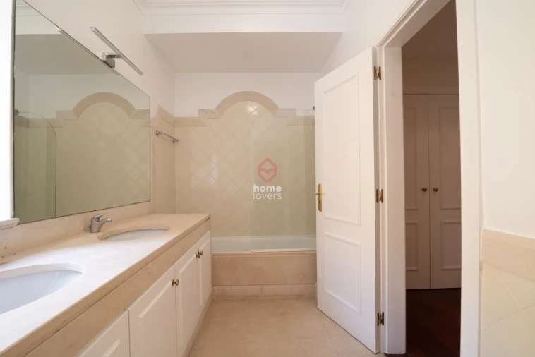 Apartamento T5 para Venda em Cascais e Estoril Foto 22