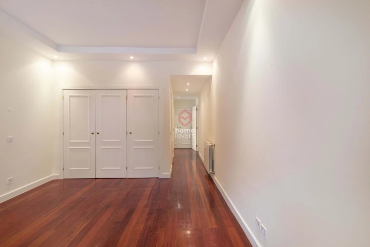 Apartamento T5 para Venda em Cascais e Estoril Foto 21