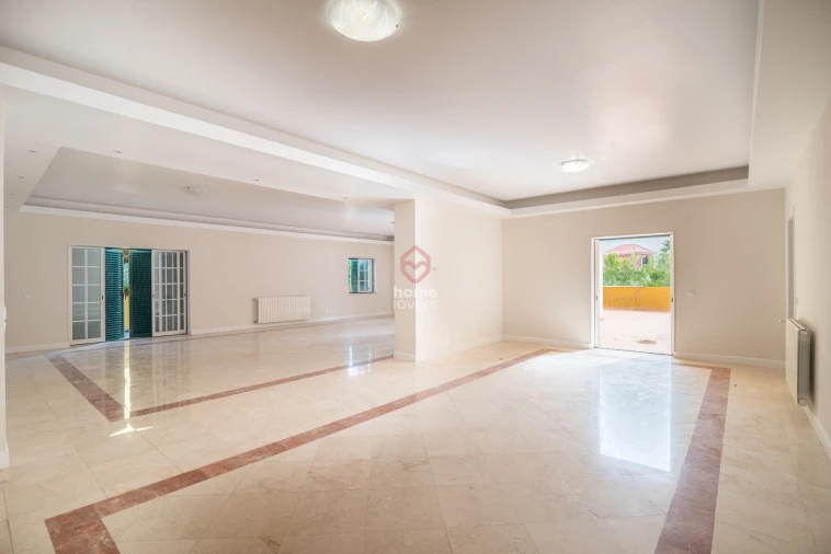 Apartamento T5 para Venda em Cascais e Estoril Foto 2
