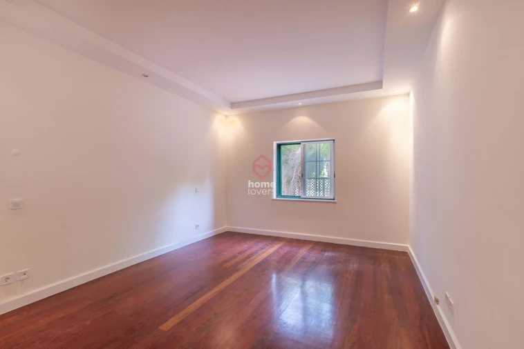 Apartamento T5 para Venda em Cascais e Estoril Foto 10