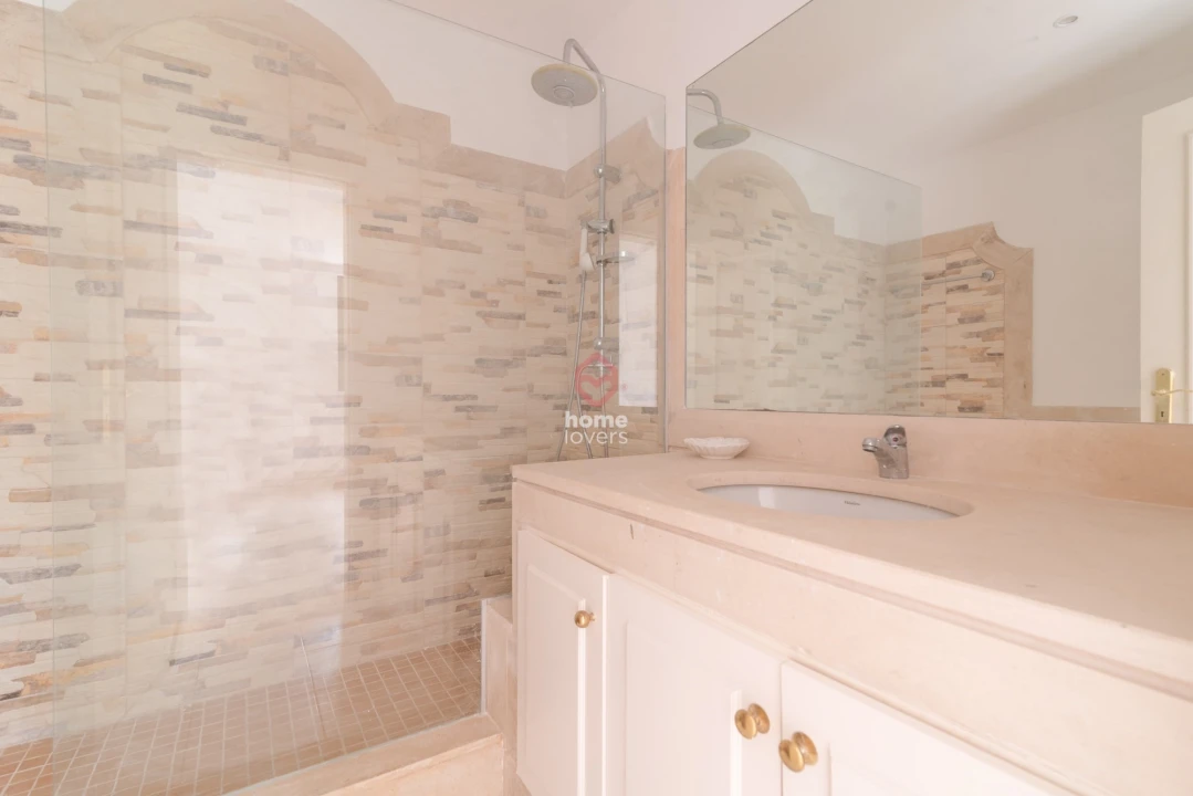 Apartamento T5 para Venda em Cascais e Estoril Foto 24
