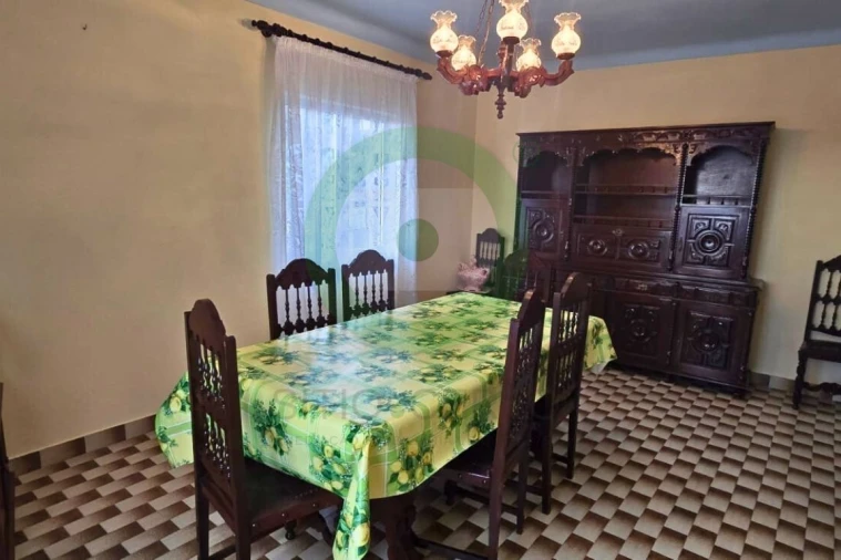 Moradia T3 para Venda em Tuizelo Foto 6