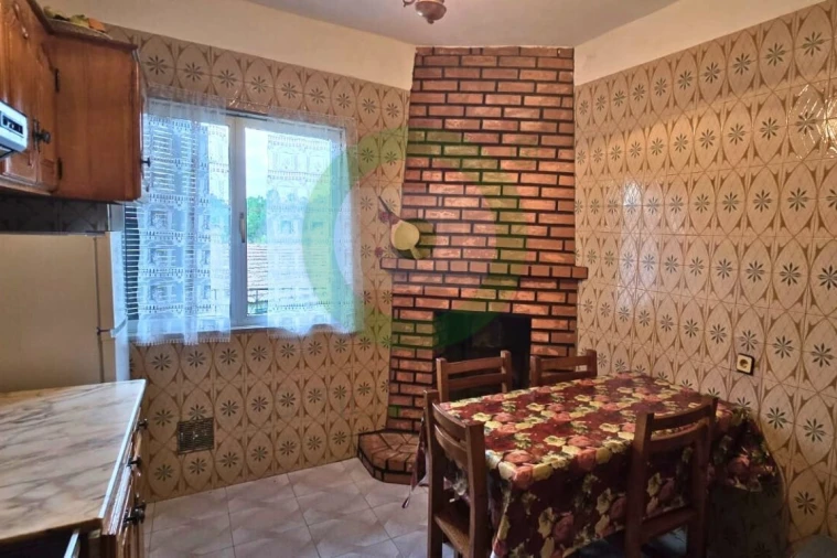 Moradia T3 para Venda em Tuizelo Foto 3