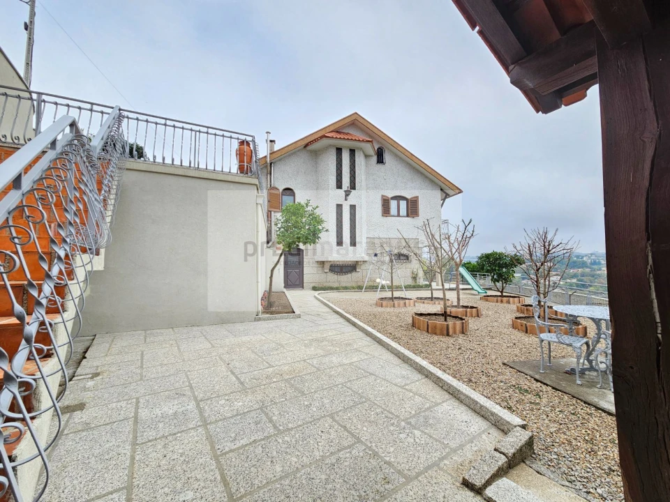 Moradia T5 para Venda em Amarante (São Gonçalo), Madalena, Cepelos e Gatão Foto 23