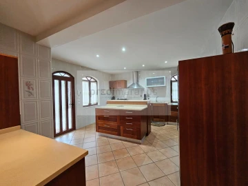 Moradia T5 para Venda em Amarante (São Gonçalo), Madalena, Cepelos e Gatão