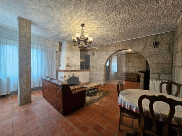 Moradia T5 para Venda em Amarante (São Gonçalo), Madalena, Cepelos e Gatão