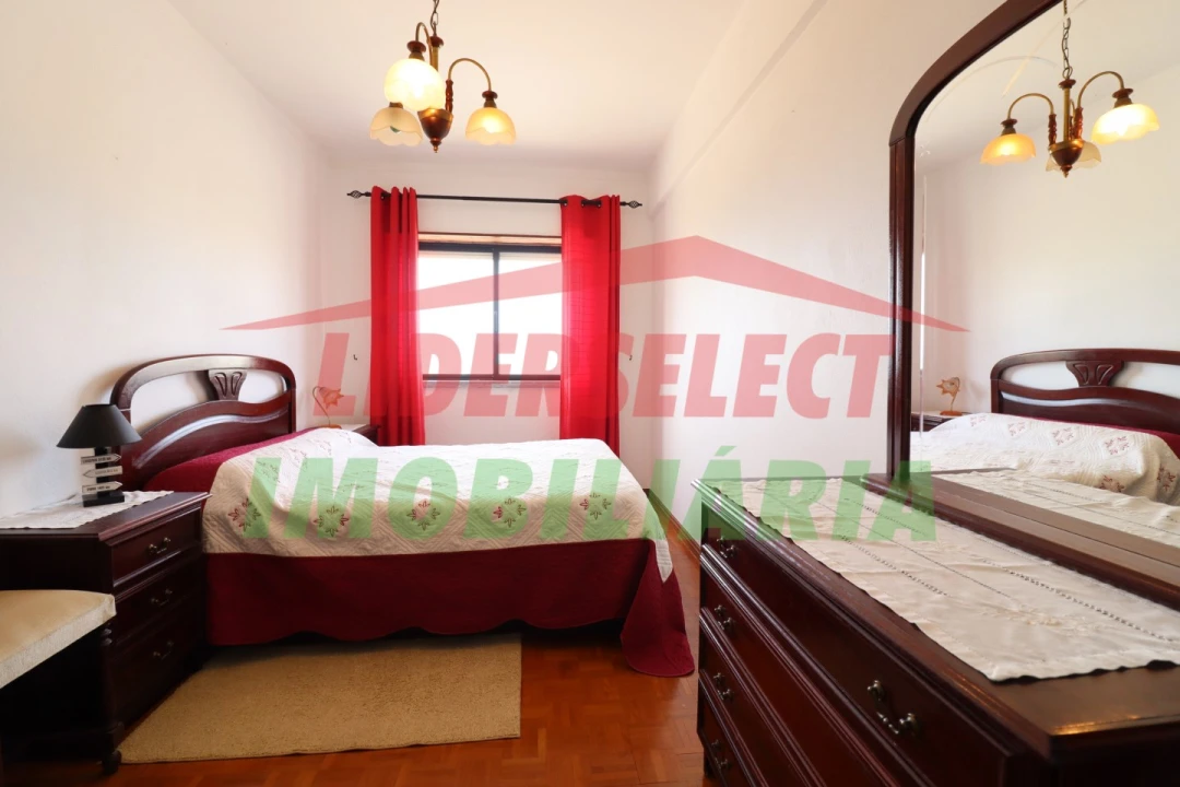 Apartamento T3 para Venda em A dos Cunhados e Maceira Foto 5