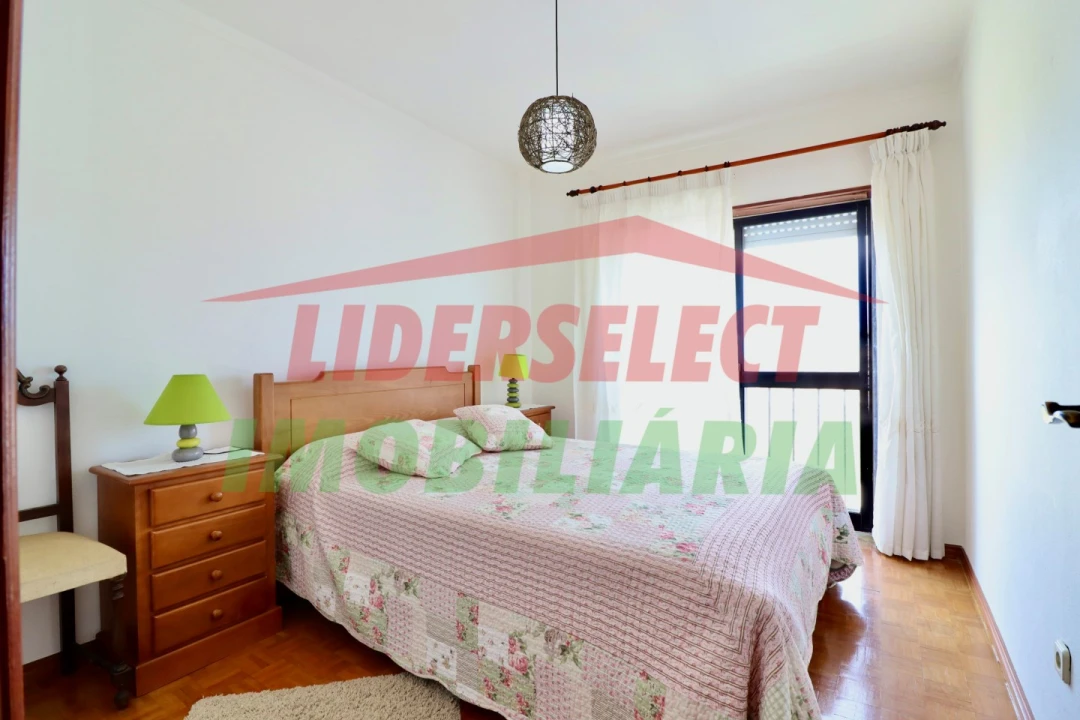 Apartamento T3 para Venda em A dos Cunhados e Maceira Foto 7