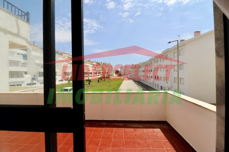 Apartamento T3 para Venda em A dos Cunhados e Maceira Foto 9