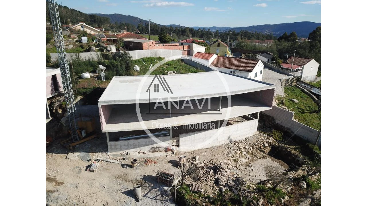 Moradia T3 para Venda em Vila de Punhe Foto 18