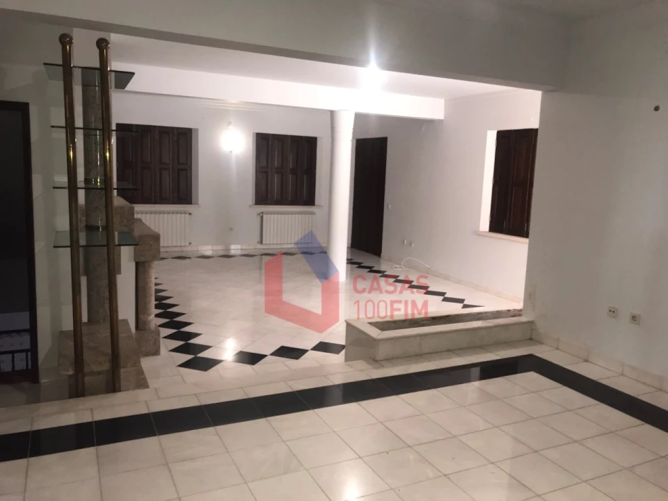 Moradia T5 para Venda em Marrazes e Barosa Foto 8