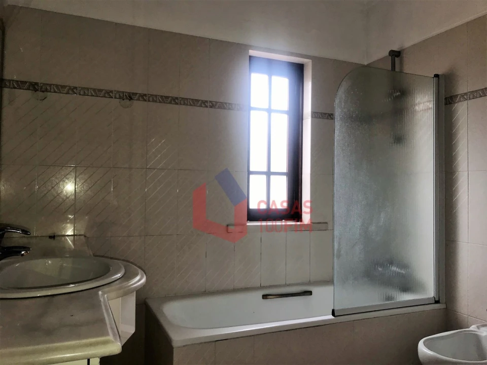 Moradia T5 para Venda em Marrazes e Barosa Foto 5