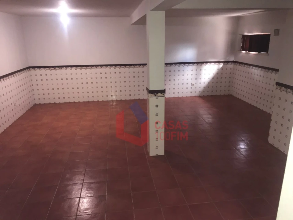 Moradia T5 para Venda em Marrazes e Barosa Foto 3