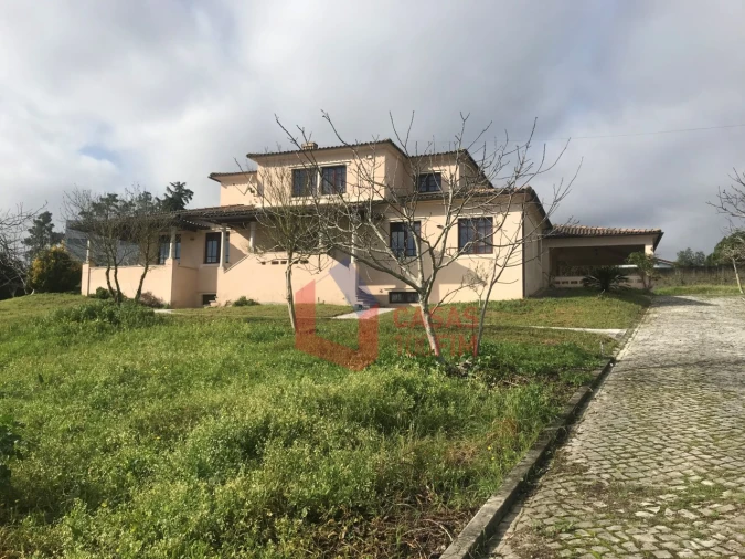 Moradia T5 para Venda em Marrazes e Barosa Foto 9