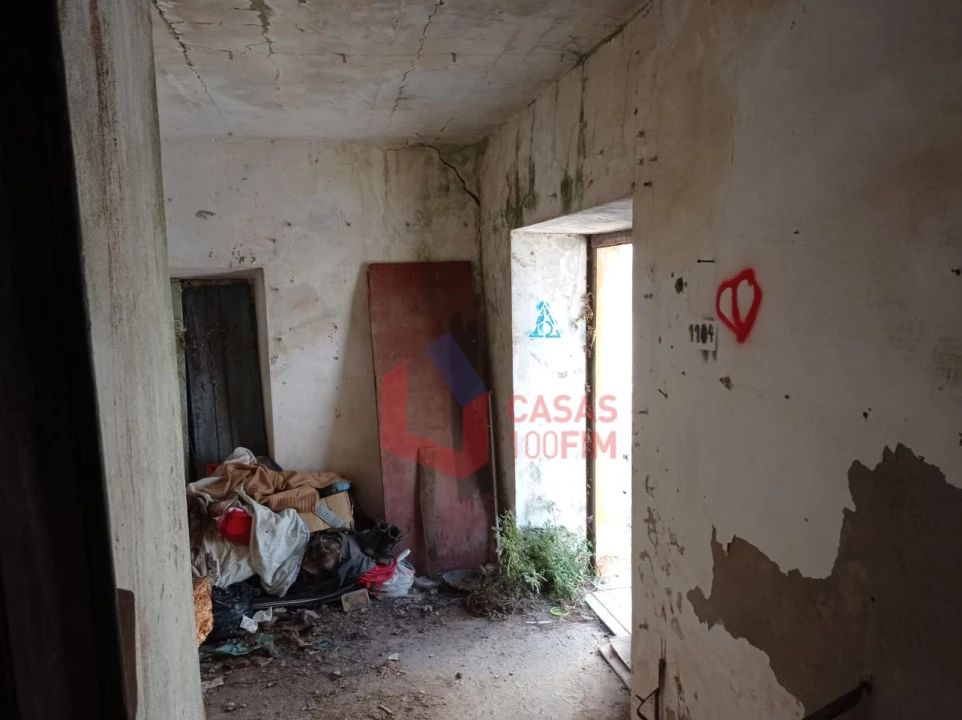 Moradia T3 para Venda em Porto de Mós - São João Baptista e São Pedro Foto 5