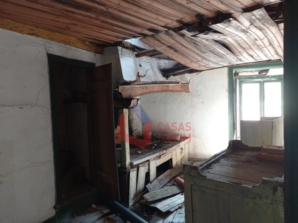 Moradia T3 para Venda em Porto de Mós - São João Baptista e São Pedro Foto 11