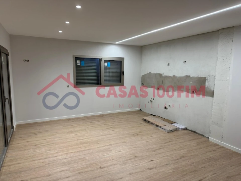 Moradia T3 para Venda em Batalha Foto 23