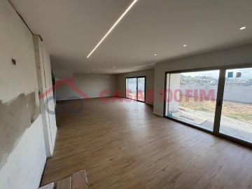 Moradia T3 para Venda em Batalha