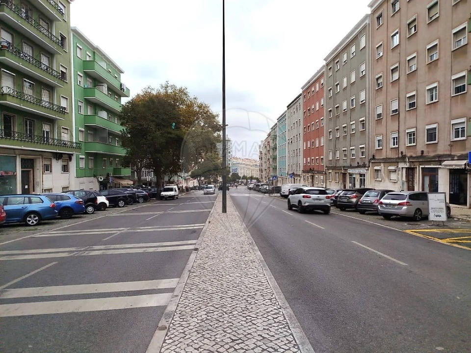 Apartamento T2 para Venda em Penha de França Foto 1