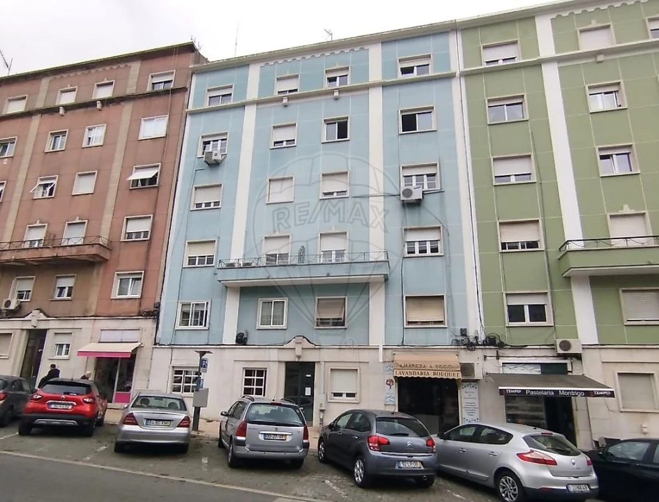 Apartamento T2 para Venda em Penha de França Foto 18