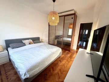 Apartamento T2 para Venda em Penha de França