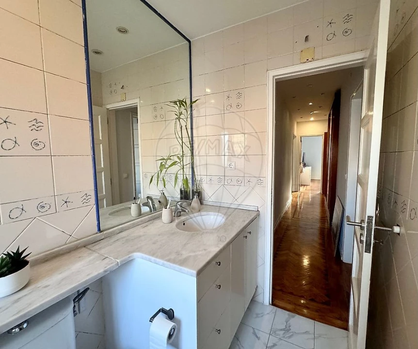 Apartamento T2 para Venda em Penha de França Foto 15