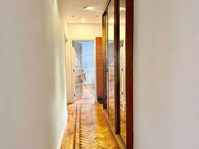 Apartamento T2 para Venda em Penha de França Foto 7