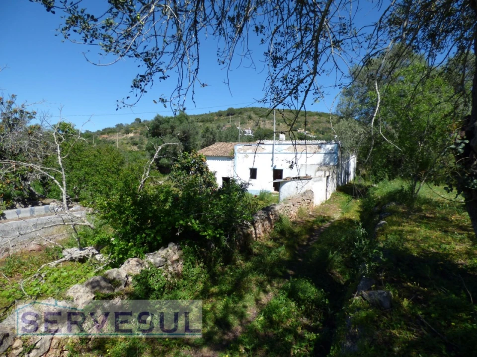 Moradia T2 para Venda em Alte Foto 16