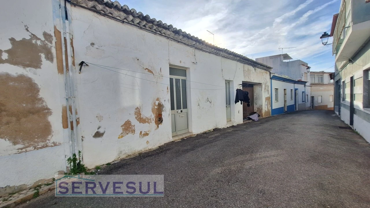 Moradia T8 para Venda em Estômbar e Parchal Foto 7