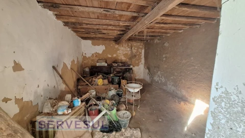 Moradia T8 para Venda em Estômbar e Parchal