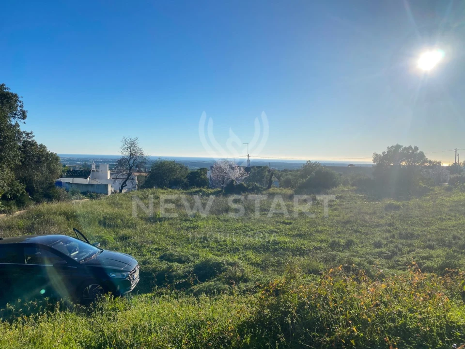Terreno Misto para Venda em Santa Barbara de Nexe Foto 2
