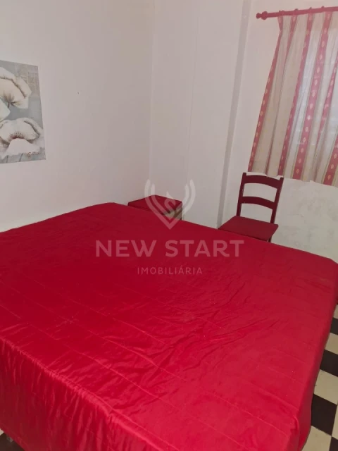Moradia T6 para Venda em Olhão