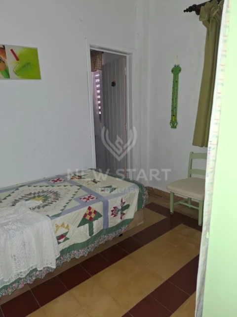 Moradia T6 para Venda em Olhão