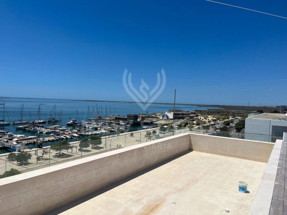 Apartamento para Venda em Olhão Foto 18