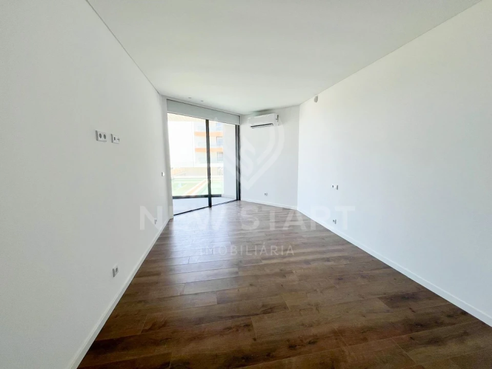 Apartamento para Venda em Olhão Foto 19