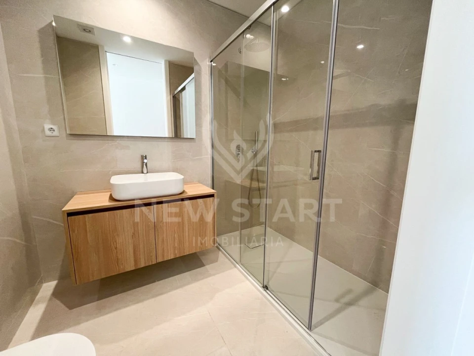 Apartamento para Venda em Olhão Foto 22
