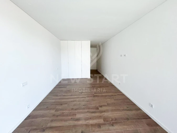 Apartamento para Venda em Olhão Foto 5