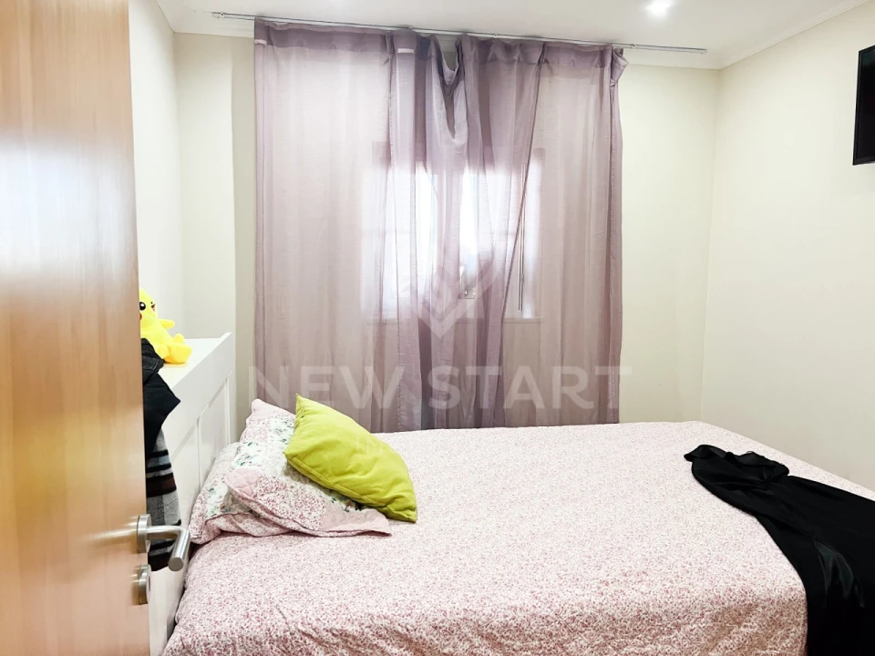 Moradia T4 para Venda em Pechão Foto 16