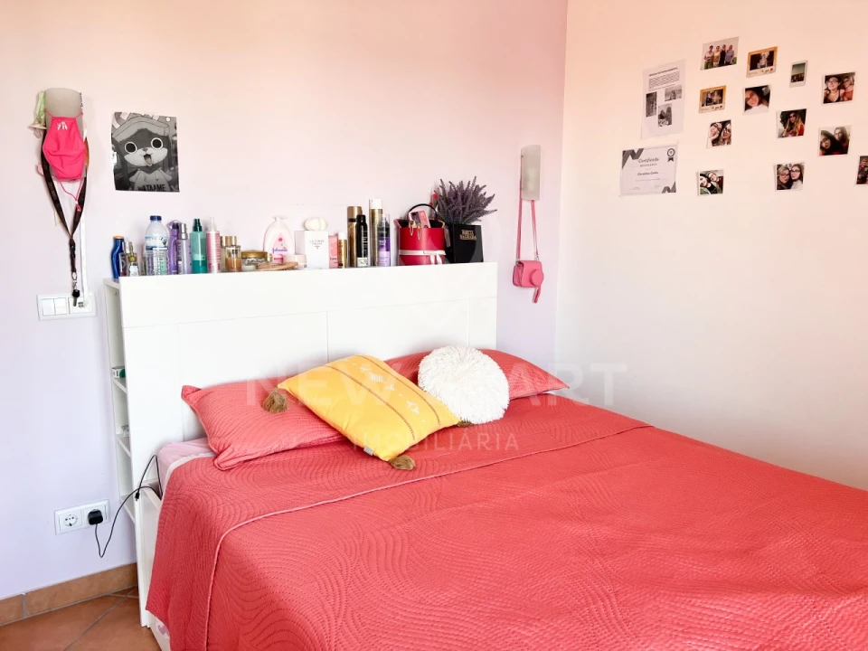 Moradia T4 para Venda em Pechão Foto 33