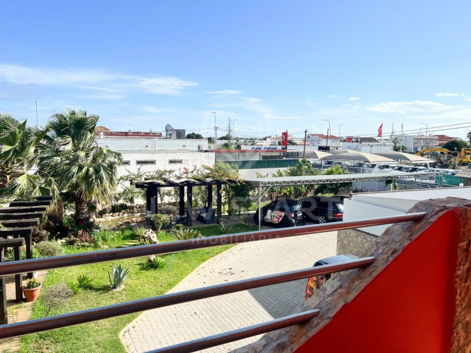 Moradia T4 para Venda em Pechão Foto 37