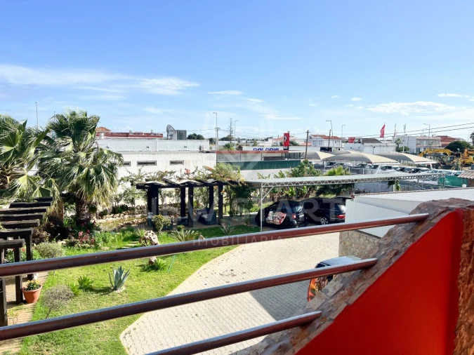 Moradia T4 para Venda em Pechão Foto 37