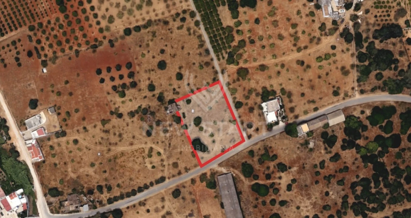 Terreno Misto para Venda em Quelfes Foto 6