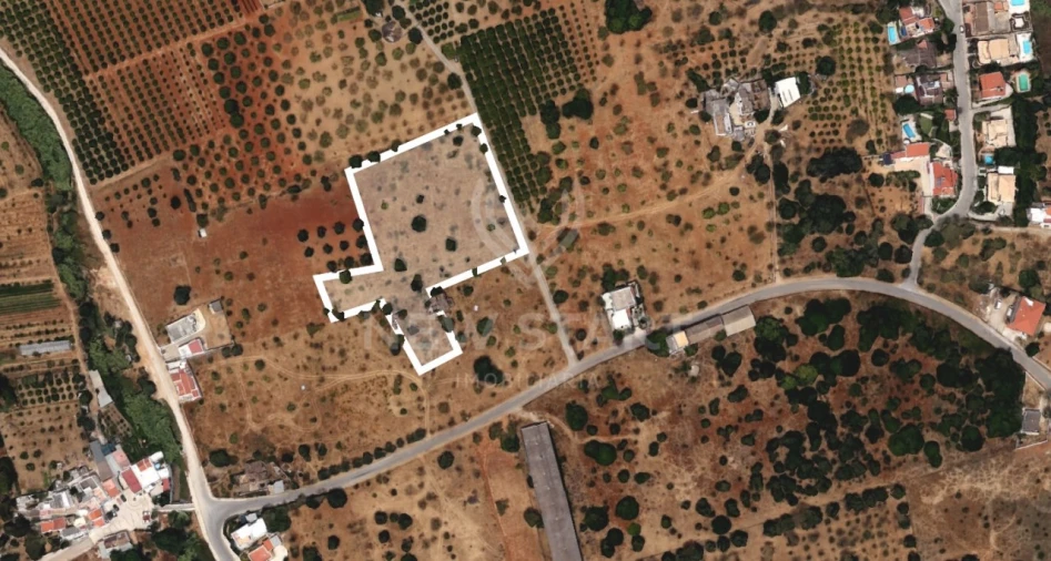 Terreno Misto para Venda em Quelfes Foto 4