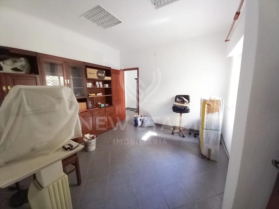 Loja para Venda em Olhão Foto 4