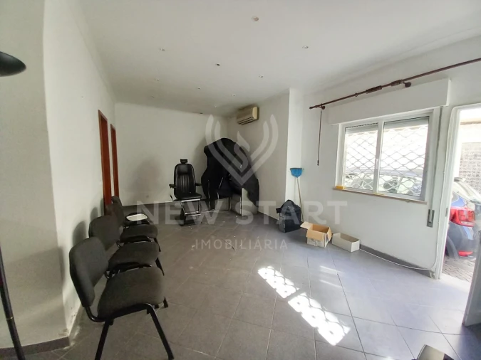 Loja para Venda em Olhão Foto 9