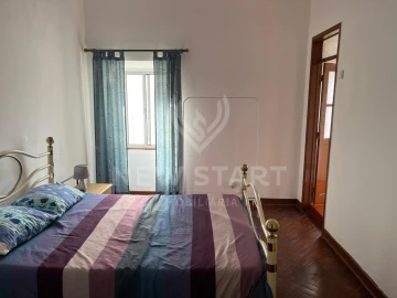 Moradia T2 para Venda em Moncarapacho e Fuseta