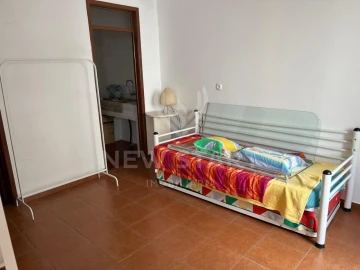 Moradia T2 para Venda em Moncarapacho e Fuseta