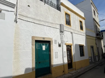Moradia T2 para Venda em Moncarapacho e Fuseta
