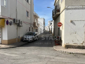 Moradia T2 para Venda em Moncarapacho e Fuseta